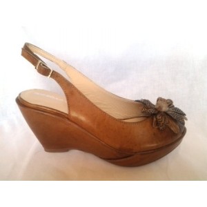 Sandále s ružou 02