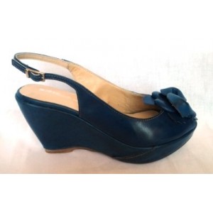 Sandále s ružou 03