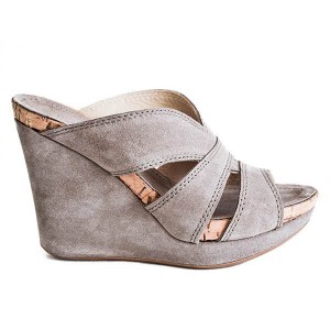 Šľapky platformy semišové Šľapky platformy semišové